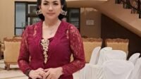 dian jennie tjahjawati, s.sos, ketua puanhayati.