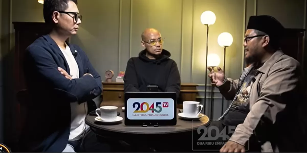 guru gembul (tangkapan layar 2045tv) guru gembul (tangkapan layar 2045tv)