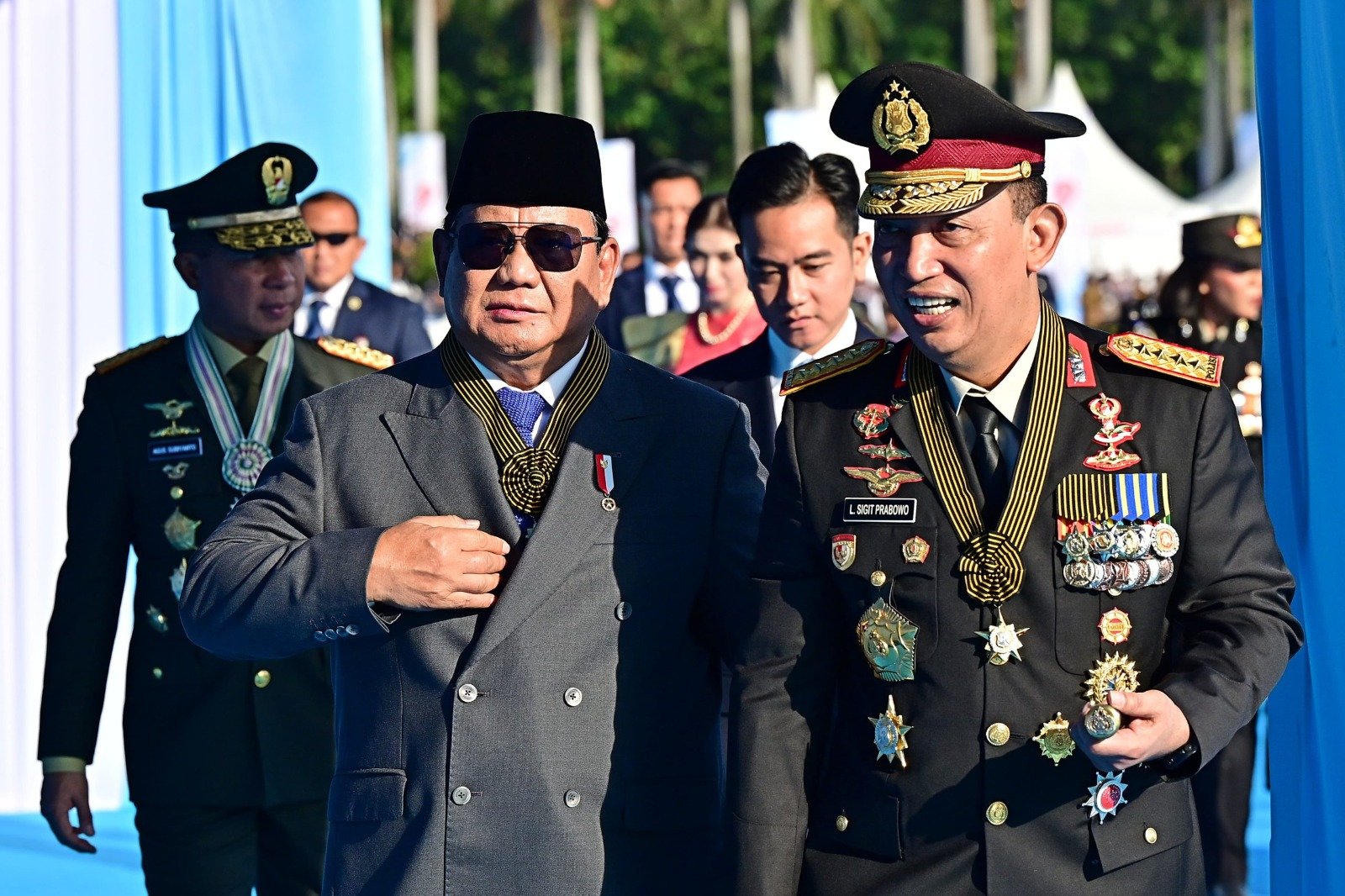 presiden prabowo bersama kapolri listyo sigit