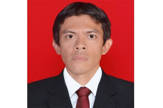 stanislaus riyanta, pakar intelijen ui