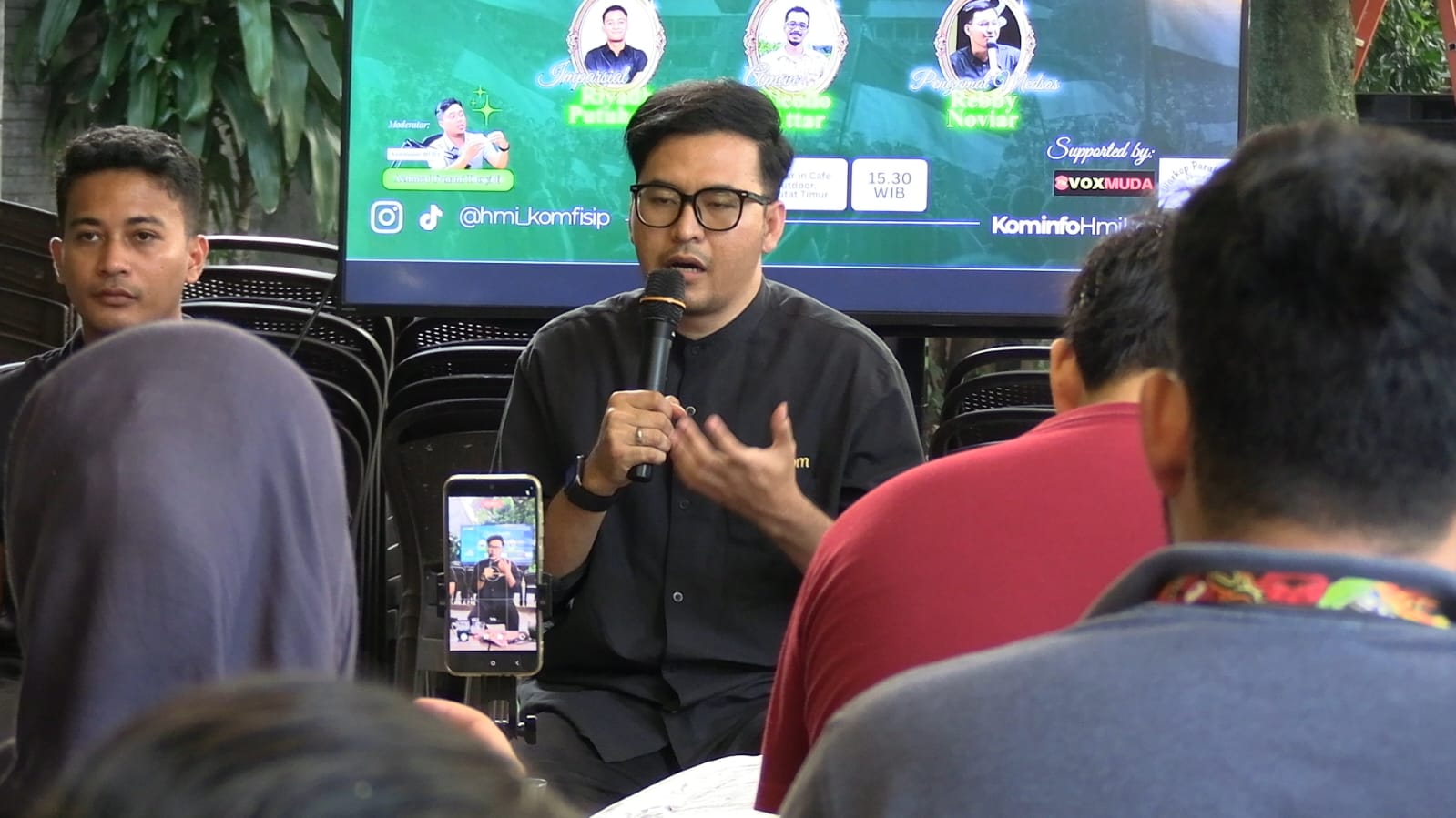 pengamat media sosial, rebby noviar