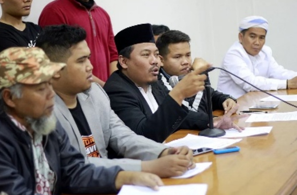 api (aliansi pergerakan islam)
